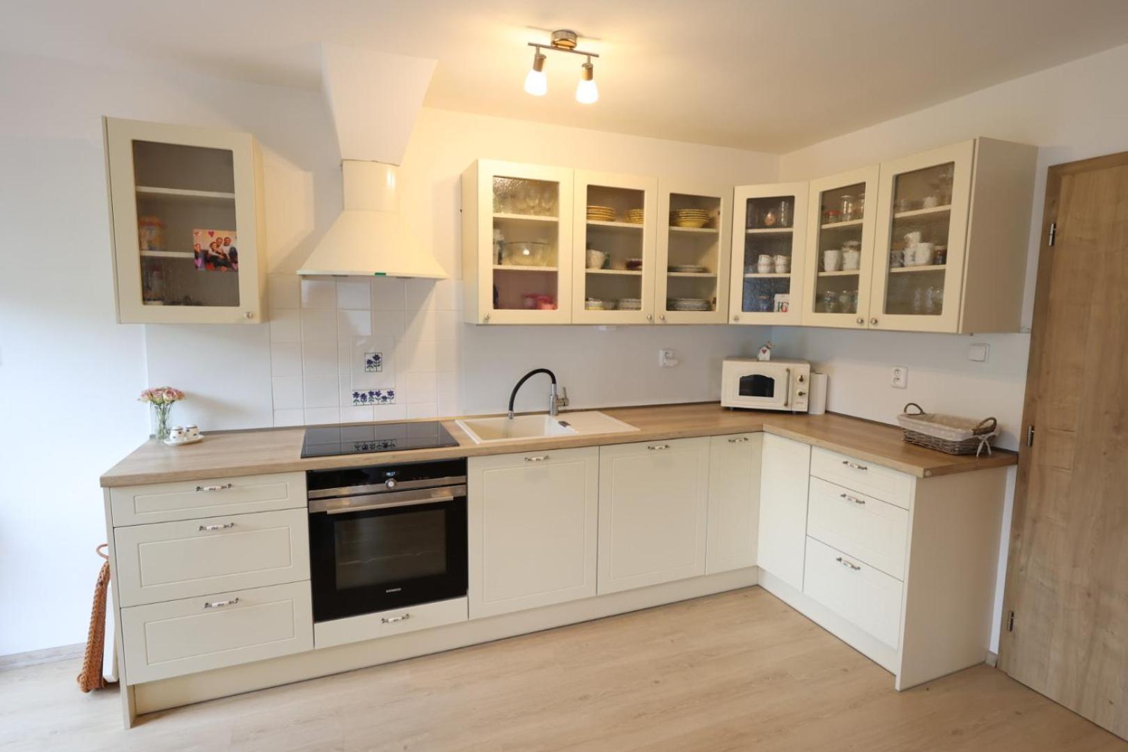 Hrda Ves - Dum U Slunce Holiday home